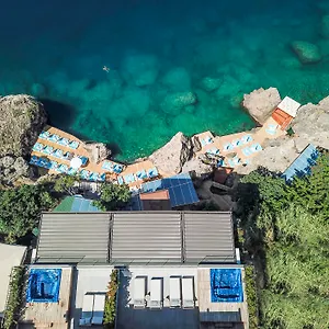 Perge - Adult Only 18 Hotel