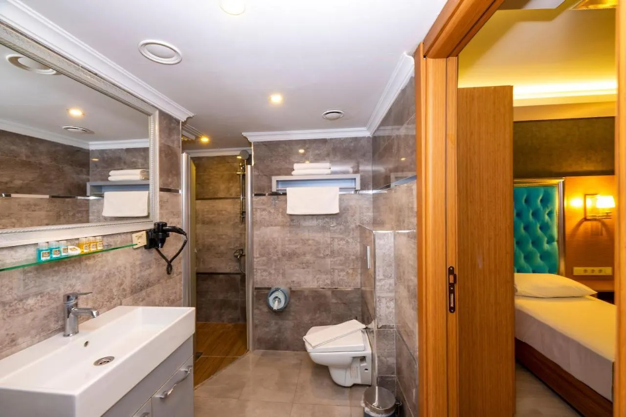 Grand Palace Hotel Istanbul 3*,